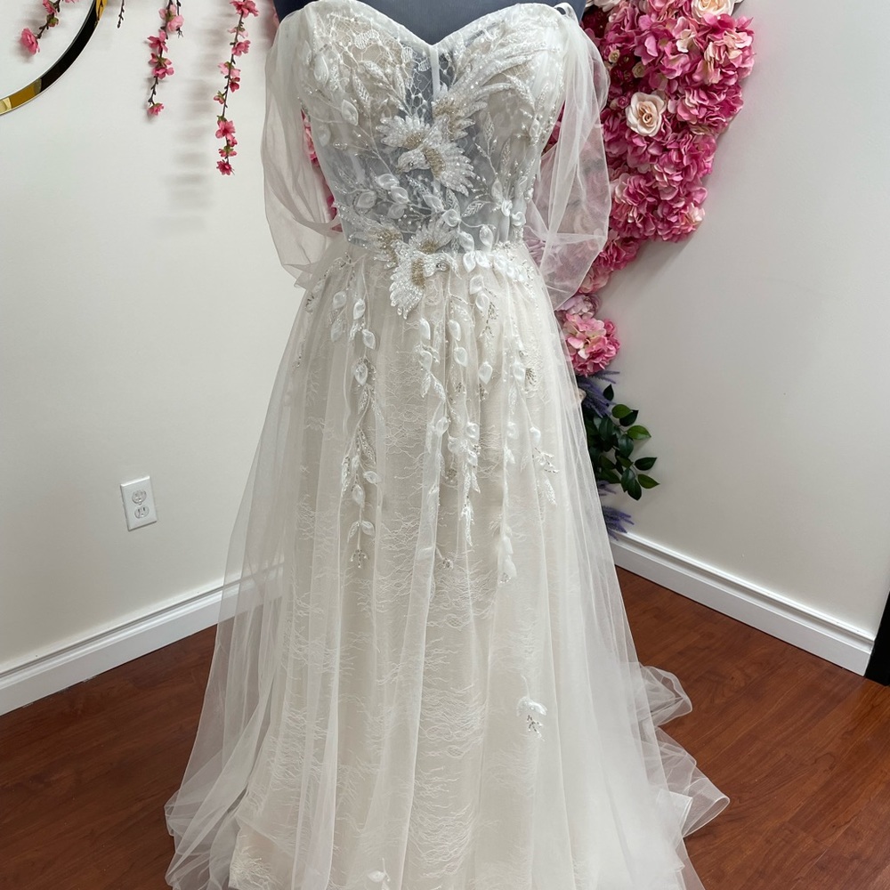 Andres & Leo wedding dress